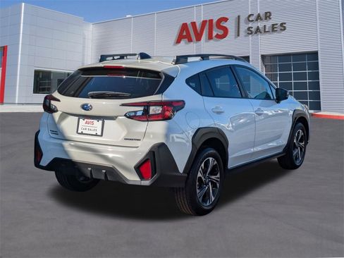 Used 2024 Subaru Crosstrek 2.0i Premium image 6