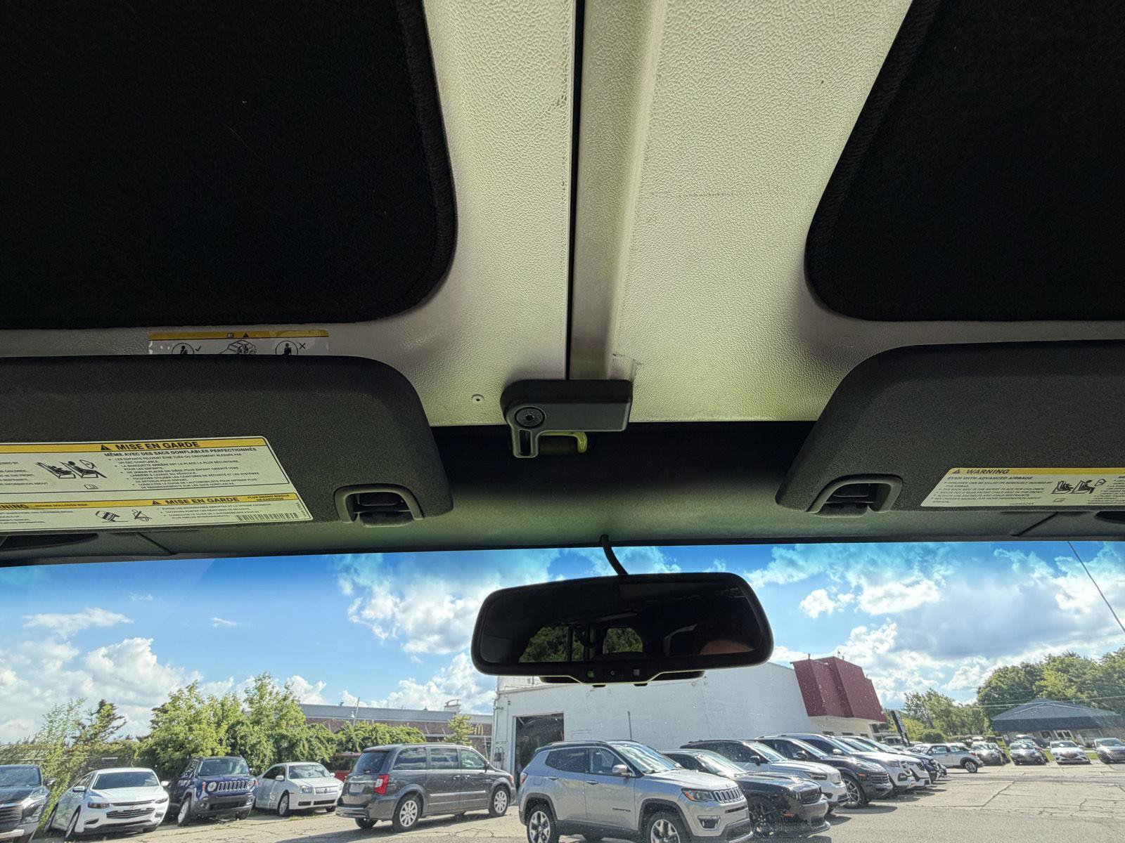 Used 2016 Jeep Wrangler Unlimited Rubicon AWD/4WD image 19