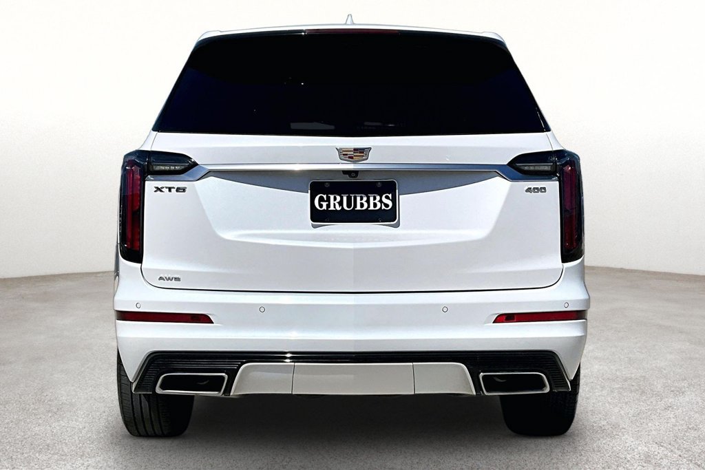 Used 2024 Cadillac XT6 AWD image 4