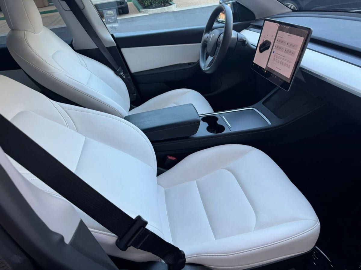 Used 2023 Tesla Model Y Long Range AWD/4WD image 15