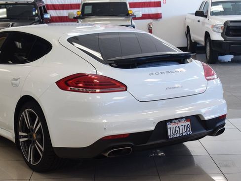 Used 2016 Porsche Panamera AWD/4WD image 25