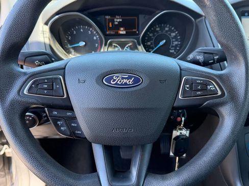 Used 2017 Ford Focus SEL w/ Interior Protection Package image 17