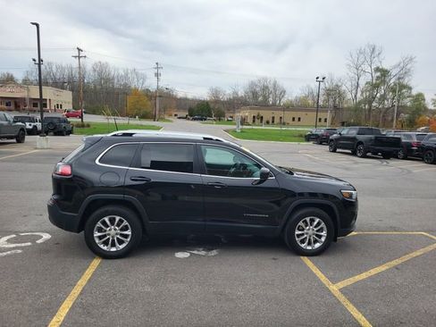Used 2019 Jeep Cherokee Latitude w/ Popular Appearance Group AWD/4WD image 15