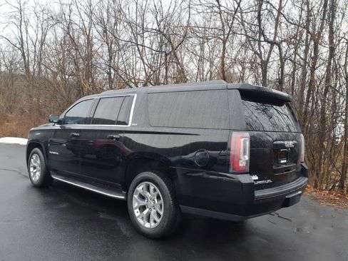 Used 2018 GMC Yukon XL SLT w/ Open Road Package image 4