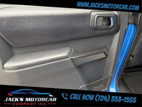 Used 2025 Ford Bronco Badlands image 24