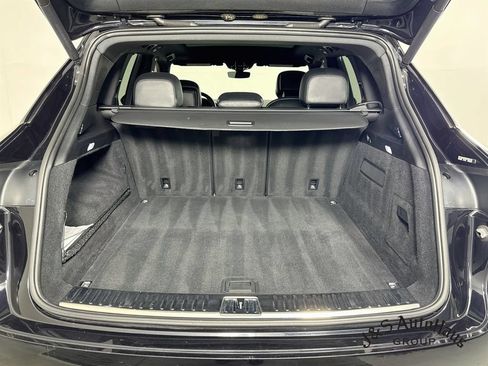 Used 2021 Porsche Cayenne AWD/4WD image 34