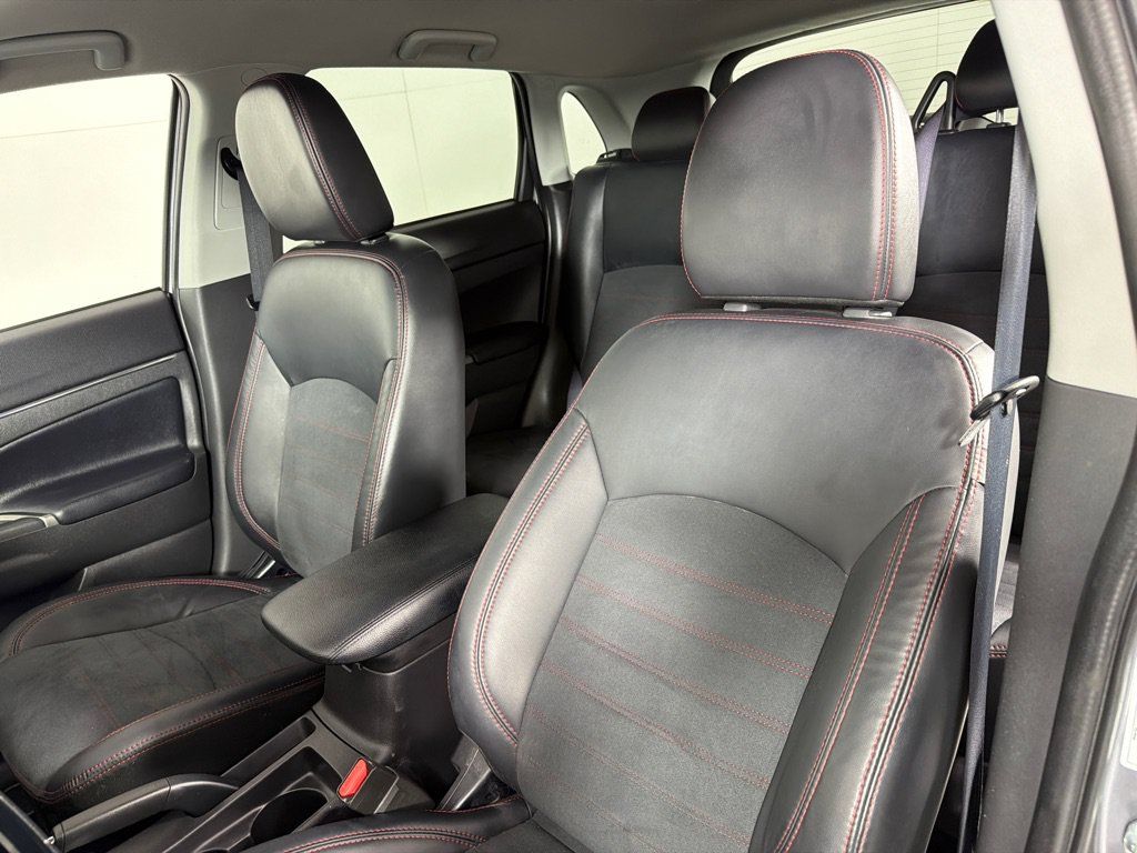 Used 2023 Mitsubishi Outlander Sport SE AWD/4WD image 12