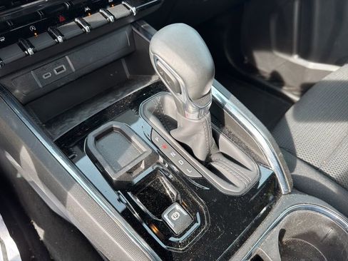 Used 2025 GMC Canyon Elevation w/ Technology Package image 23