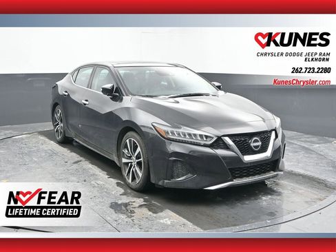 Used 2023 Nissan Maxima SL image 1