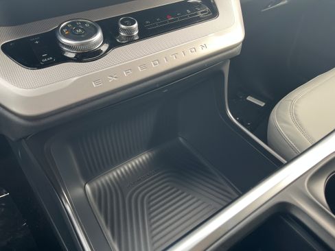 New 2026 Ford Expedition Max Active image 21