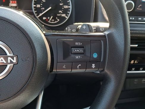 Used 2023 Nissan Rogue SV AWD/4WD image 21