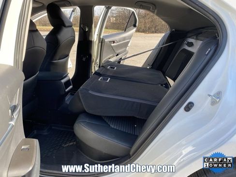 Used 2024 Toyota Camry SE image 36