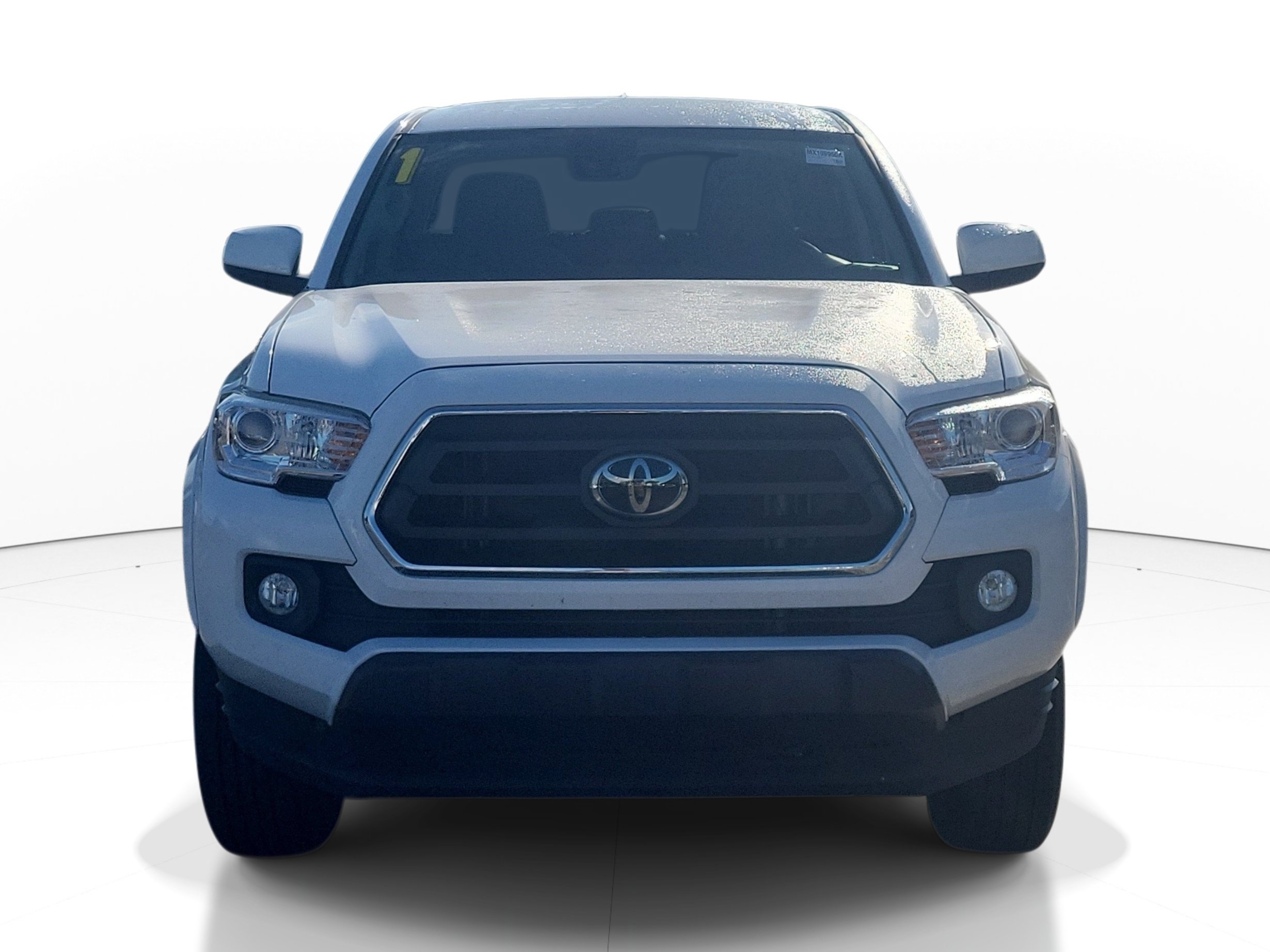 Used 2021 Toyota Tacoma SR5 RWD image 2
