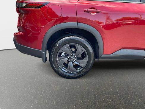 Used 2026 Nissan Rogue SV FWD image 7