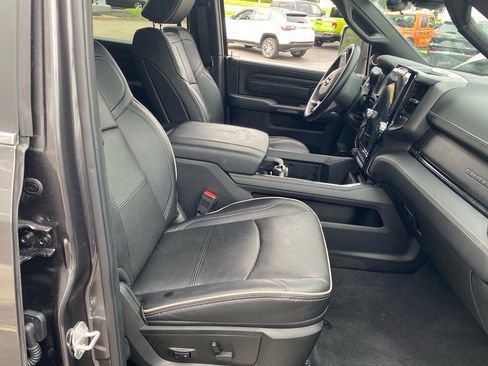 Used 2024 RAM 2500 Limited image 26