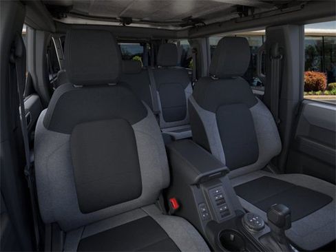 New 2025 Ford Bronco 4-Door image 10