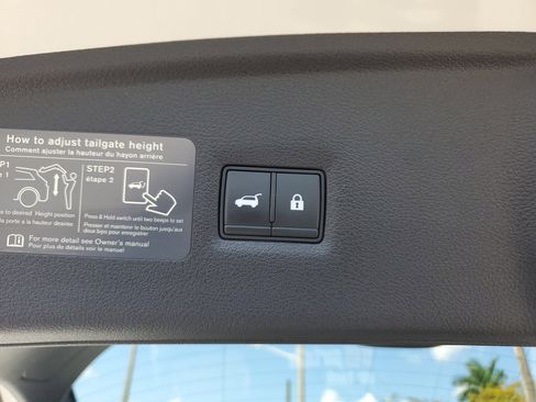 Used 2023 INFINITI QX55 Luxe w/ Cargo Package image 15