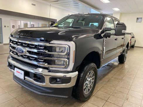 New 2026 Ford F350 Lariat w/ FX4 Off-Road Package image 4