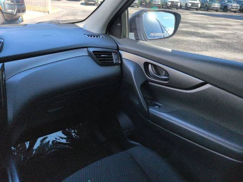 Certified 2020 Nissan Rogue Sport S FWD image 17