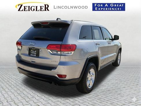 Used 2017 Jeep Grand Cherokee Laredo AWD/4WD image 6