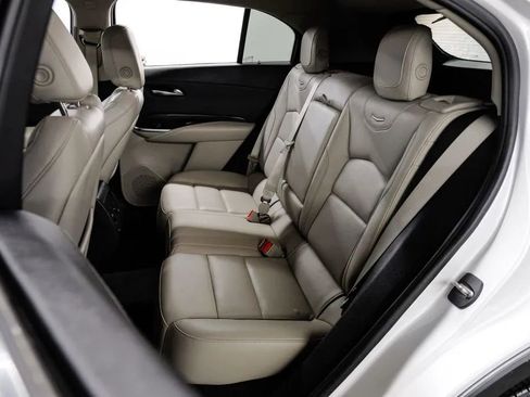 Used 2021 Cadillac XT4 Premium Luxury FWD image 45