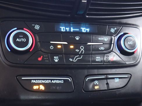 Used 2018 Ford Escape SE w/ SE Sync 3 Package FWD image 23