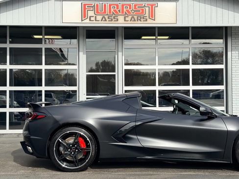 Used 2022 Chevrolet Corvette Stingray Premium Cpe w/ Z51 Performance Package image 16