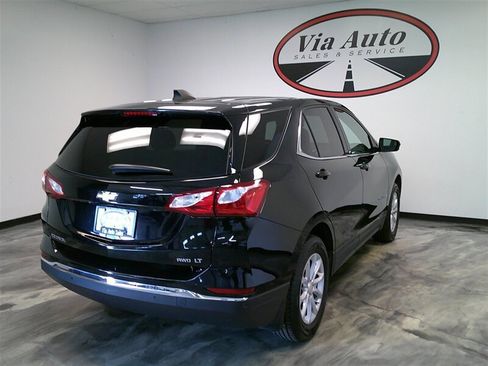 Used 2020 Chevrolet Equinox LT w/ Driver Convenience Package image 8