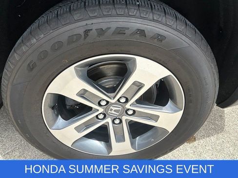 Used 2025 Honda Pilot EX-L image 5