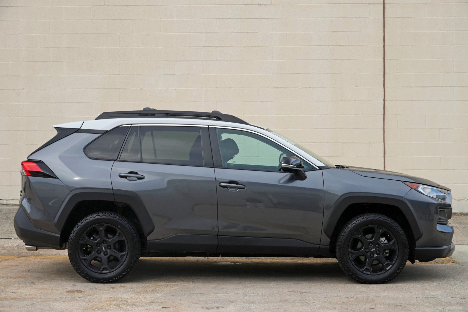 Used 2020 Toyota RAV4 TRD Off-Road AWD/4WD image 50