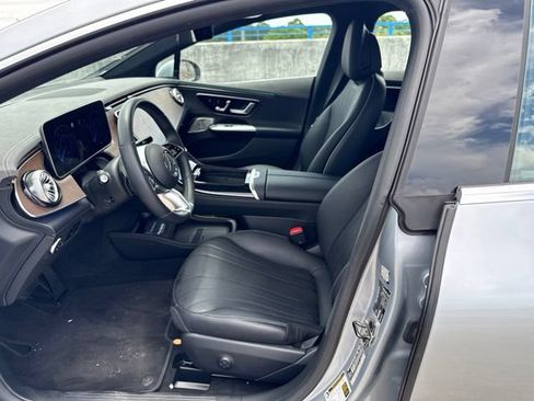 Used 2023 Mercedes-Benz EQE 500 4MATIC Sedan image 2