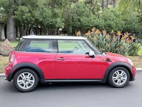 Used 2012 MINI Cooper Hardtop image 5