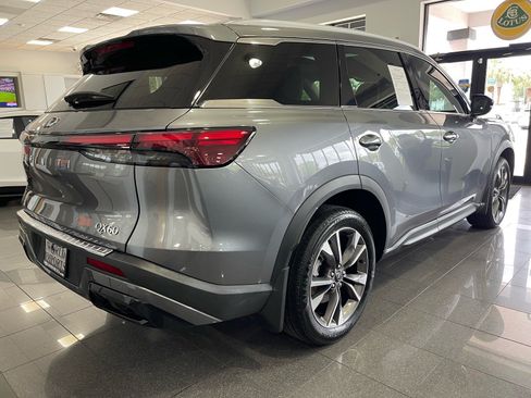 Used 2024 INFINITI QX60 Luxe w/ Vision Package FWD image 5
