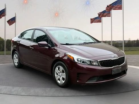 Used 2018 Kia Forte LX image 3