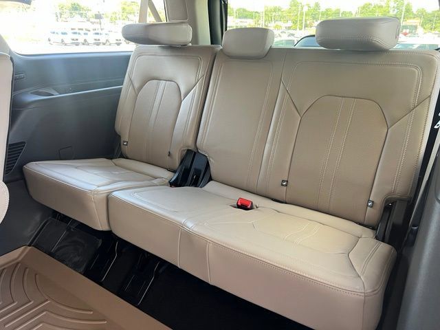 Used 2024 Ford Expedition Max Limited RWD image 8