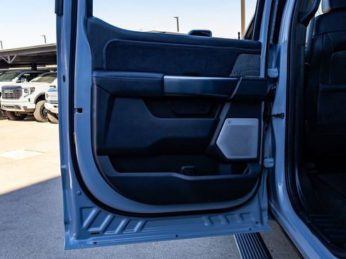 Used 2025 Ford F450 Platinum w/ FX4 Off-Road Package AWD/4WD image 36