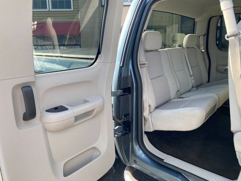 Used 2009 Chevrolet Silverado 1500 LT w/ Power Pack Plus AWD/4WD image 20