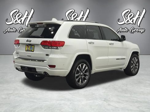 Used 2018 Jeep Grand Cherokee Overland AWD/4WD image 19