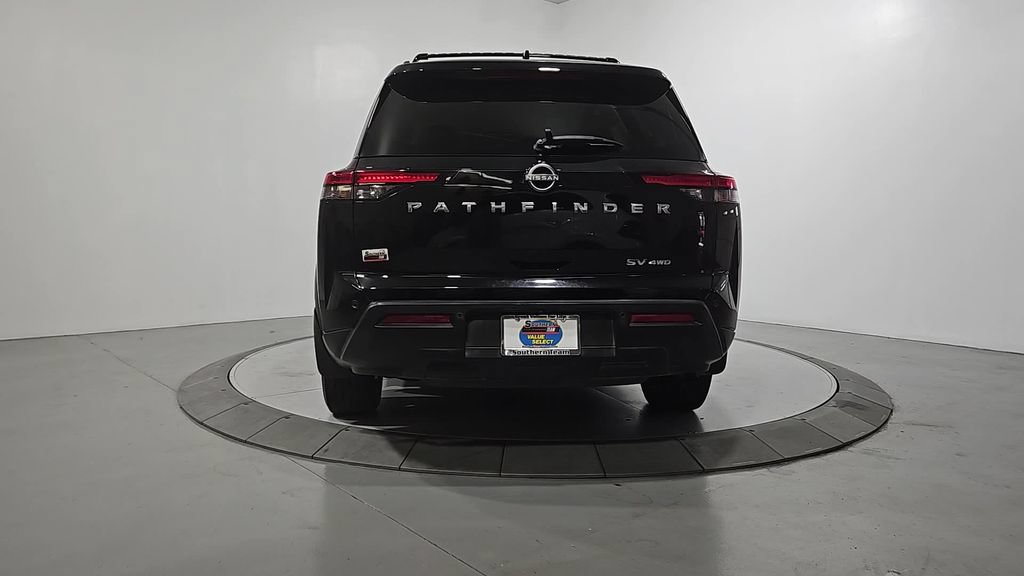 Used 2022 Nissan Pathfinder SV AWD/4WD image 4