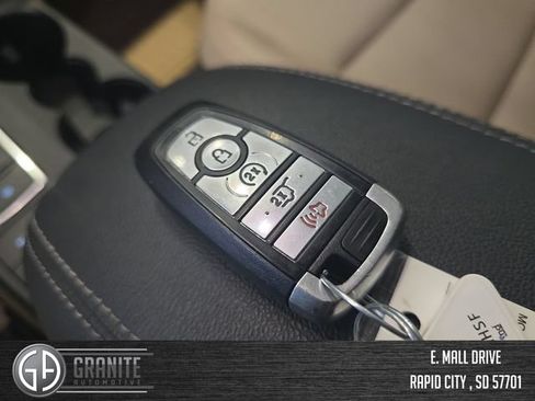 Used 2020 Ford Escape SEL AWD/4WD image 29