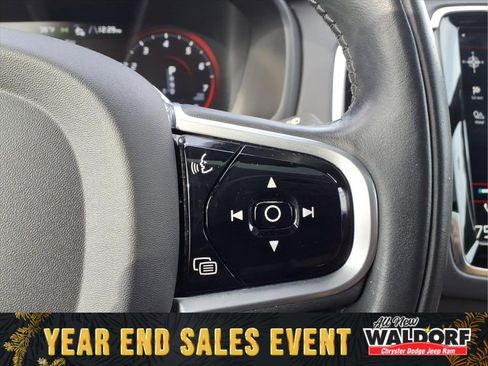 Used 2021 Volvo XC90 T6 Inscription w/ Lounge Package image 19