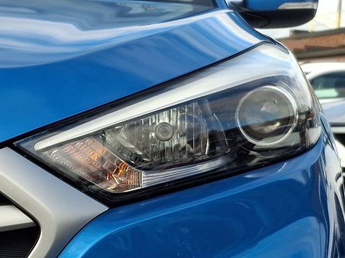 Used 2017 Hyundai Tucson Sport image 8