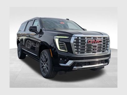 New 2026 GMC Yukon XL Denali w/ Sun & Power Step Package
