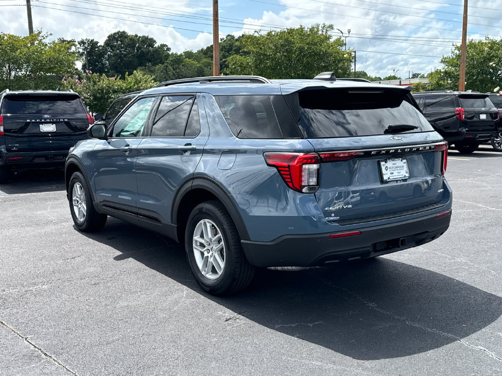 Certified 2026 Ford Explorer Active AWD/4WD image 5