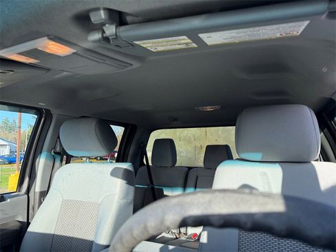 Used 2015 Ford F250 XLT w/ XLT Interior Package image 25