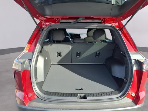 New 2026 Chevrolet Equinox LT image 9