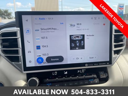Used 2023 Toyota Tundra Capstone AWD/4WD image 38