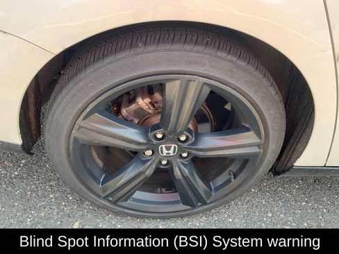 Used 2024 Honda Accord Sport image 9