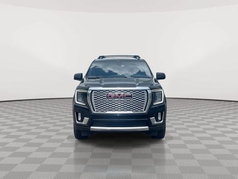 Used 2022 GMC Yukon Denali AWD/4WD image 3