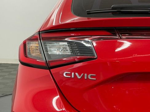 Used 2024 Honda Civic EX-L image 12